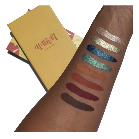 Reina Del Caribe Vol.1 Eyeshadow Palette - Picture 1 of 3